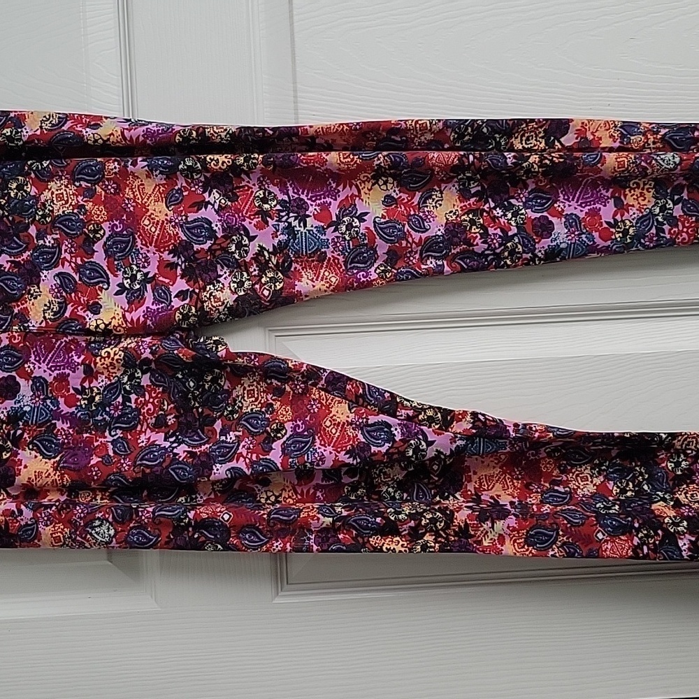 LuLaRoe Women's Leggings - Picture 3 of 12